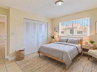 Residencial El Prado Cond, Hialeah, FL 33016