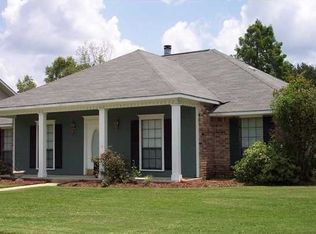 6127 Shakespeare Dr, Baton Rouge, LA 70817