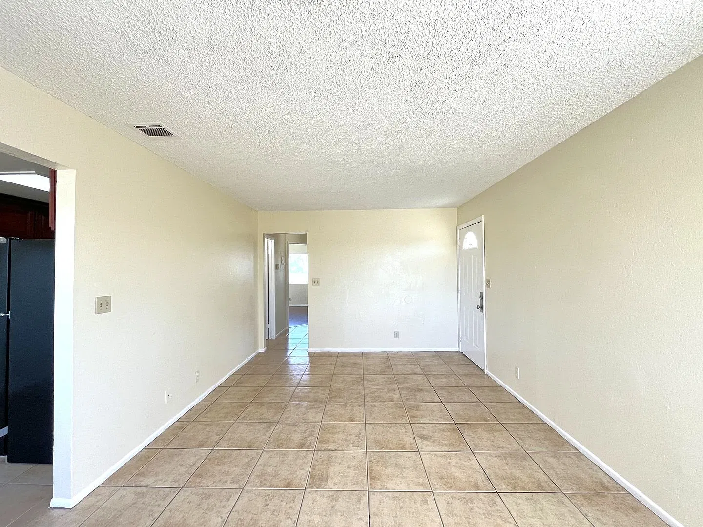 2 bed, 1 bath located in Ontario! — Photo 4