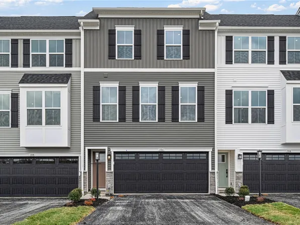 106 Scenic Ridge Dr, Robinson Township, PA 15205