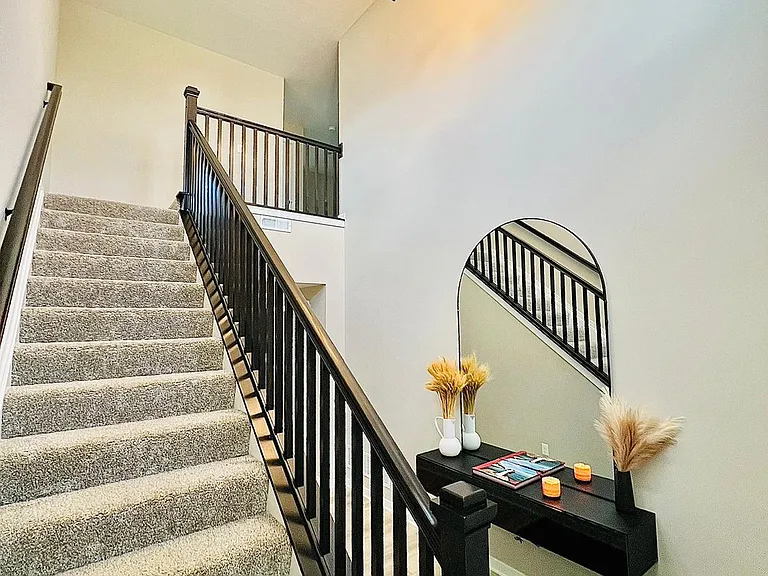 7233 Celebration Dr — Photo 2