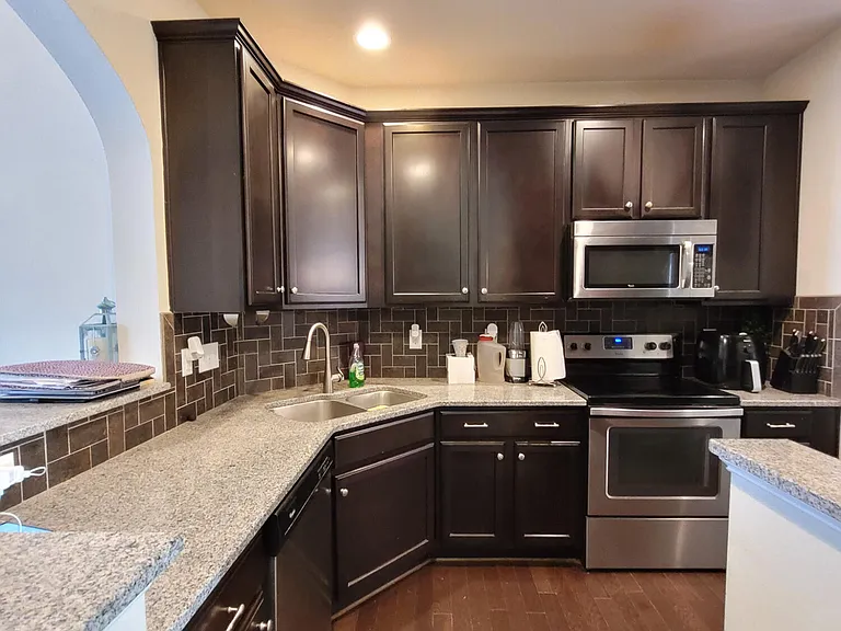 7221 Terregles Dr — Photo 8