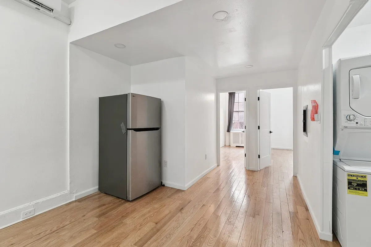 Building Photo - 1225 Spruce St #2F