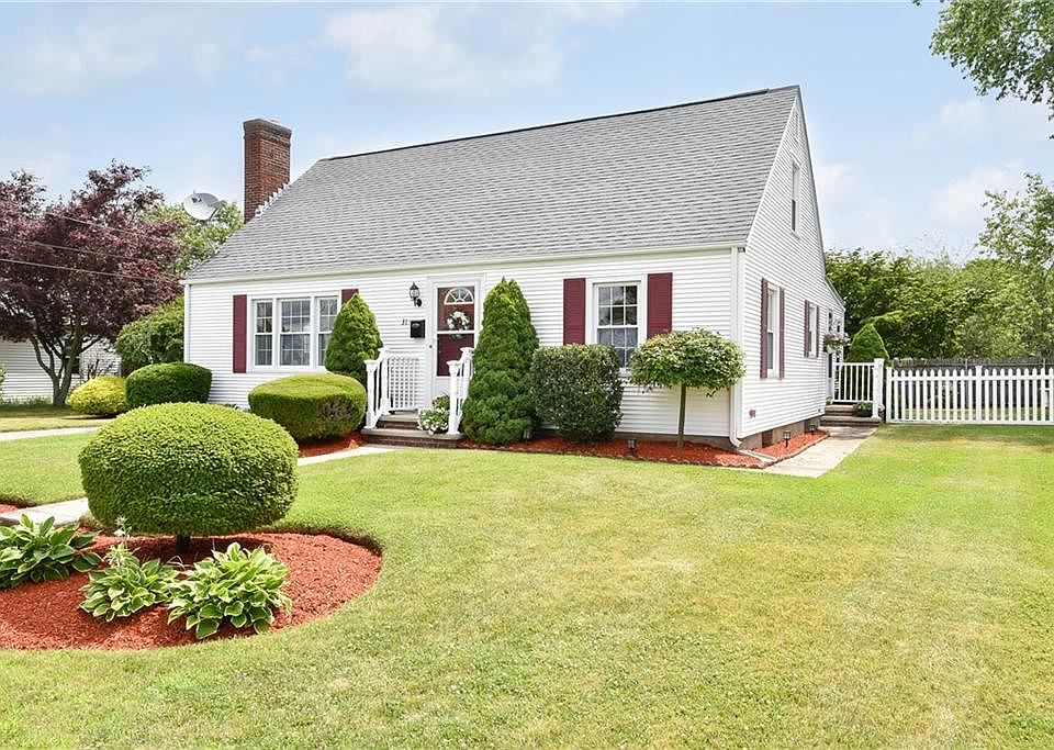1st image of 31 Salem Dr