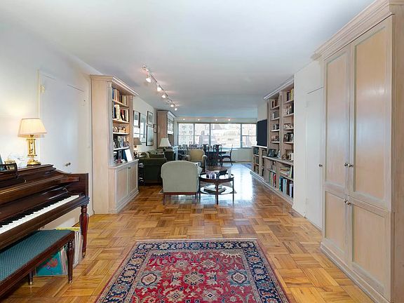 3rd image of 500 E 83rd St APT 10G