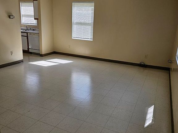 2nd image of 518 W Main St #6A
