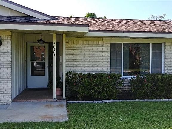 2nd image of 1023 Palmetto St