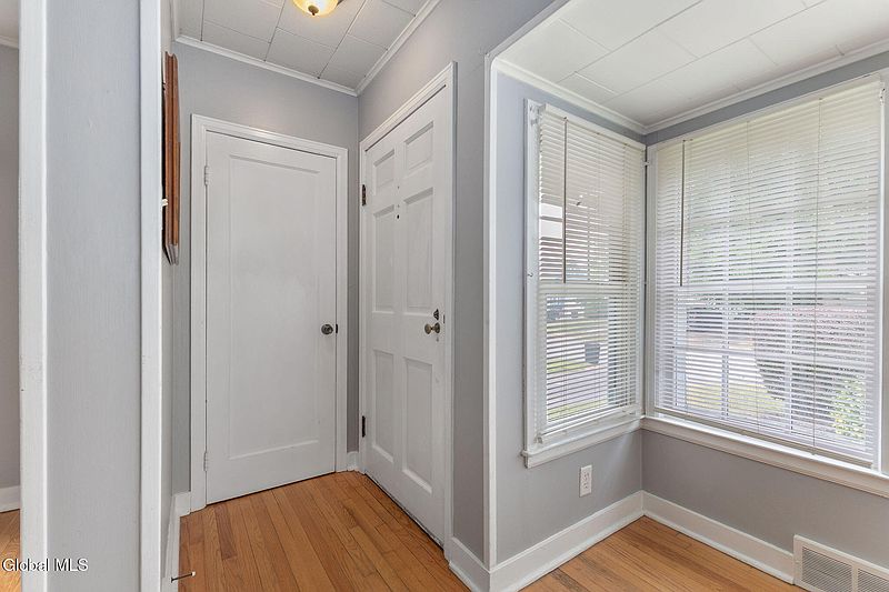 3rd image of 11 Fuller Terrace