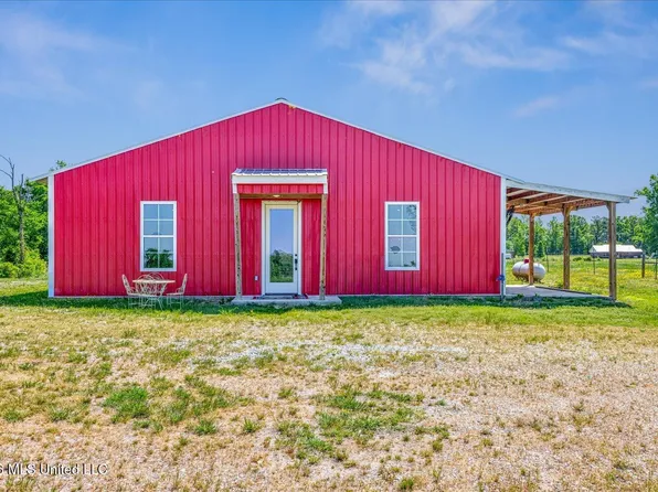 454 Laws Hill Rd, Holly Springs, MS 38635