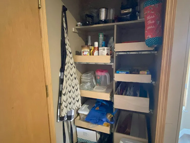 Pantry w/ sliding drawers