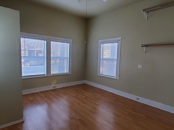 4th image of 712 Marshall St #A
