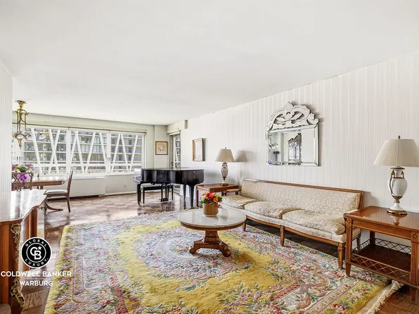 170 W End Ave APT 18D, New York, NY 10023