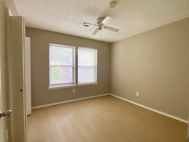 3123 Sam Houston Dr — Photo 13