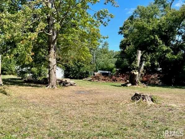 2000 E Purdue Rd, Muncie, IN 47303