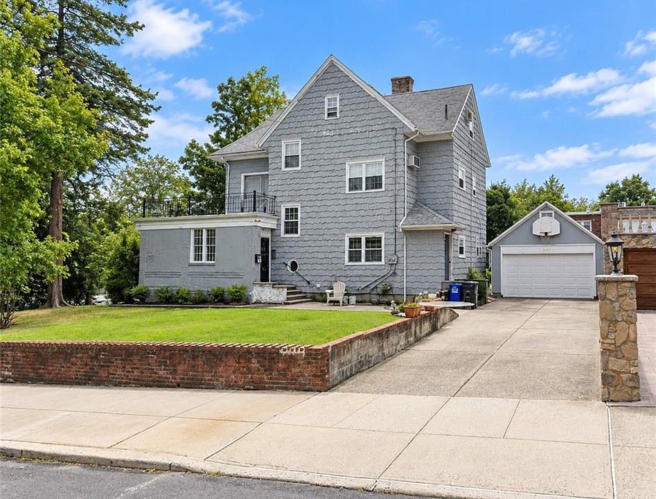 1st image of 8506 12th Ave