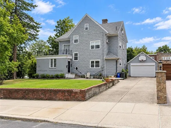 8506 12th Ave, Brooklyn, NY 11228