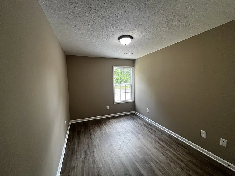213 Thomas St — Photo 7