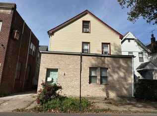 231 N Park St, East Orange, NJ 07017