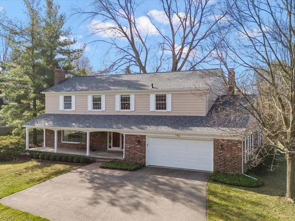 762 Kensington Ln, Bloomfield Hills, MI 48304