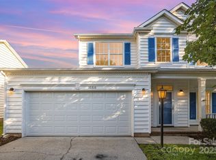 10310 Battle Ct, Charlotte, NC 28215