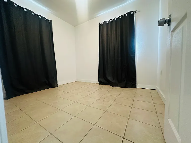 35007 Cedar Rd #1 — Photo 4