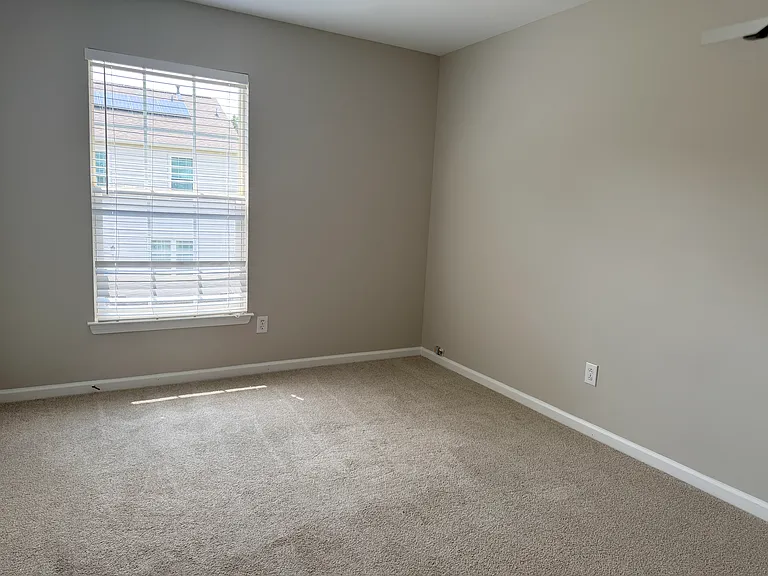 3408 Laurenhurst Ln — Photo 16