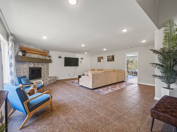 20 Daviot Ln