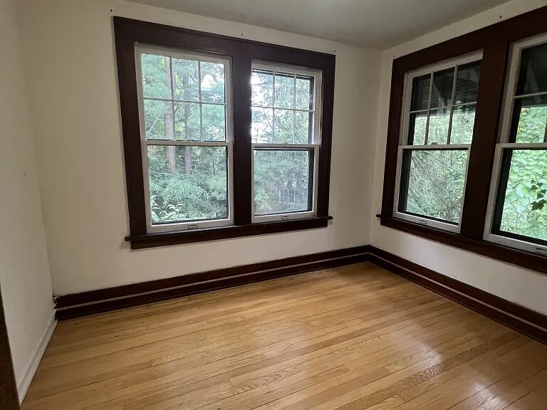 115 Heights Ct — Photo 8