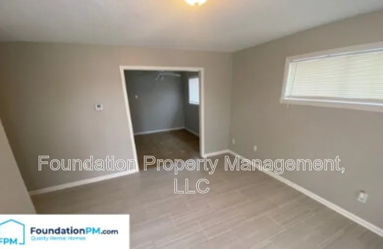 4208 Beacon Hill Dr — Photo 13