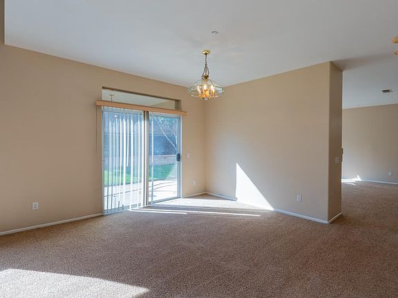 5th image of 16354 Oldenburg Dr