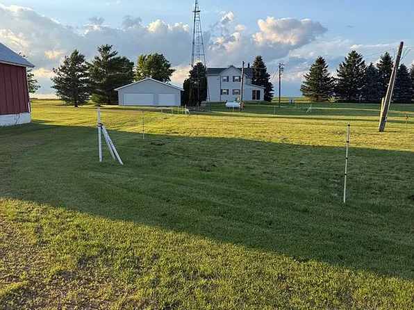 15251 W Coffman Rd, Forreston, IL 61030