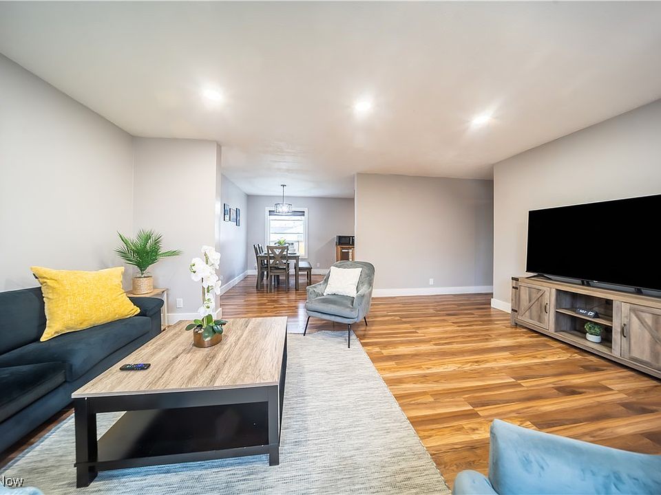 310 Essex Rd, Vermilion, OH 44089 | Zillow