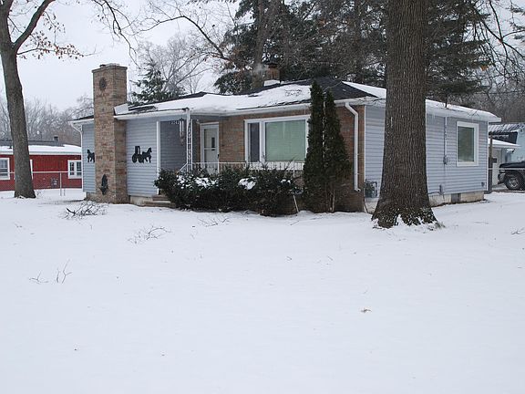 2nd image of 2162 Greenwood Rd