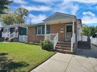 250 Byrne Ave, Staten Island, NY 10314