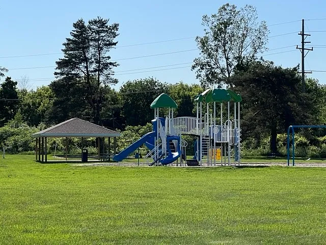 Van Buren Estates — Photo 8