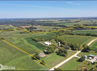 Valdres Rd, Decorah, IA 52101