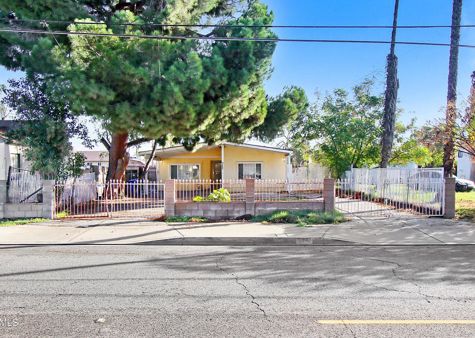 1st image of 9847 Palmetto Ave
