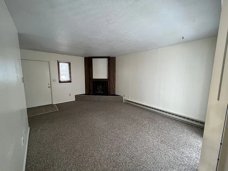 2314 Hillview Ct — Photo 13