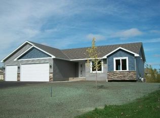 700 Elins Lake Rd SE, Cambridge, MN 55008