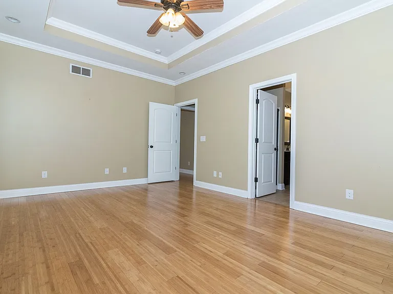 114 Lowball Ln — Photo 31