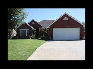 912 S 7th St, Marlow, OK 73055