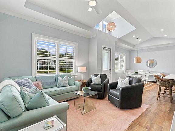 3rd image of 7226 Saona CT