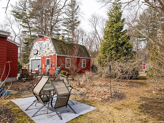 3rd image of 26 Nickerson Rd