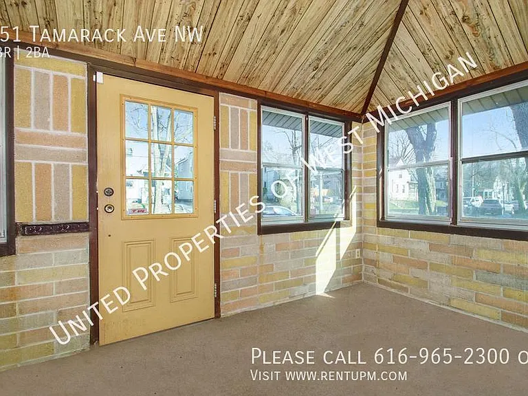 951 Tamarack Ave NW — Photo 2