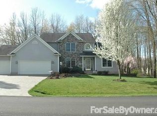 3990 Corby St NW, Uniontown, OH 44685
