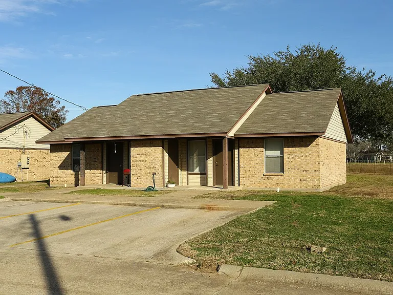 12943 Highway 142 — Photo 2