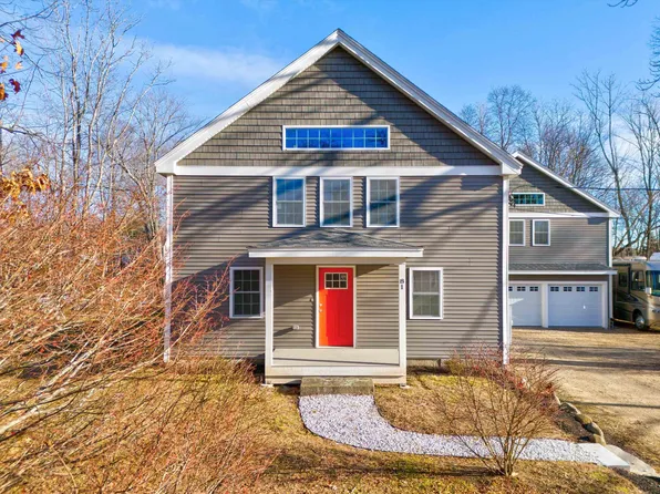 81 Willowbrook Avenue, Stratham, NH 03885