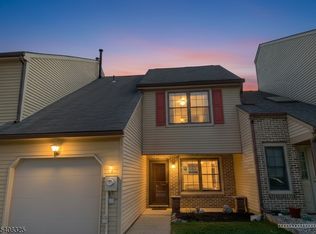 4 Deborah CT, Robbinsville, NJ