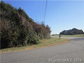 5th image of 106 Stone House Dr