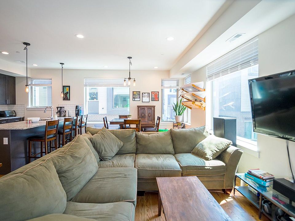 1st image of 2128 Kensington Ave